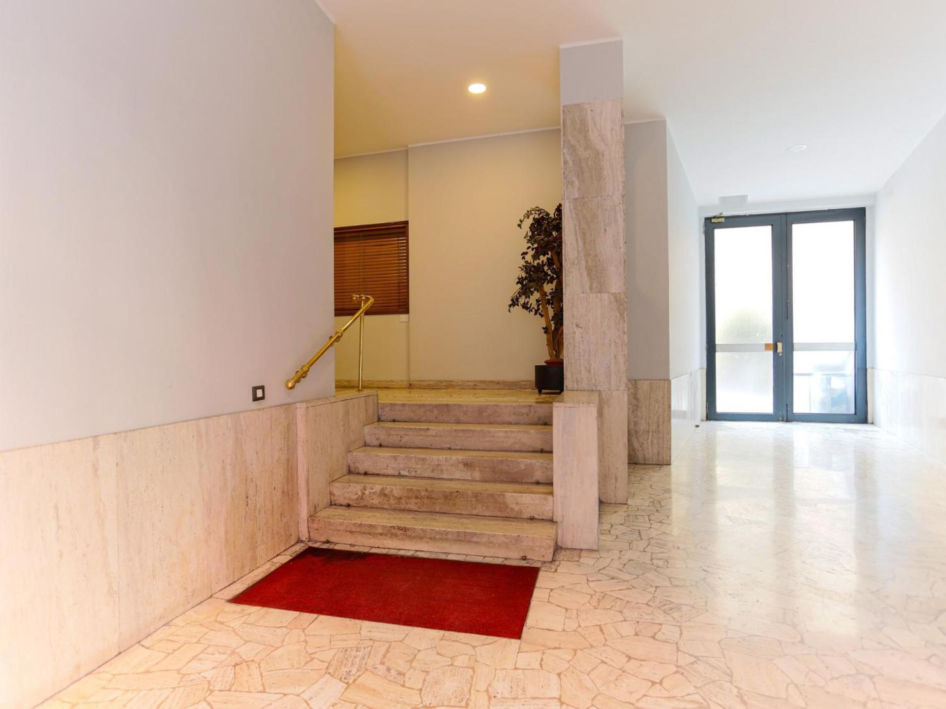 The Best Rent - Spacious And Renovated Multi-Room Apartment In The Missori Area Mediolan Zewnętrze zdjęcie